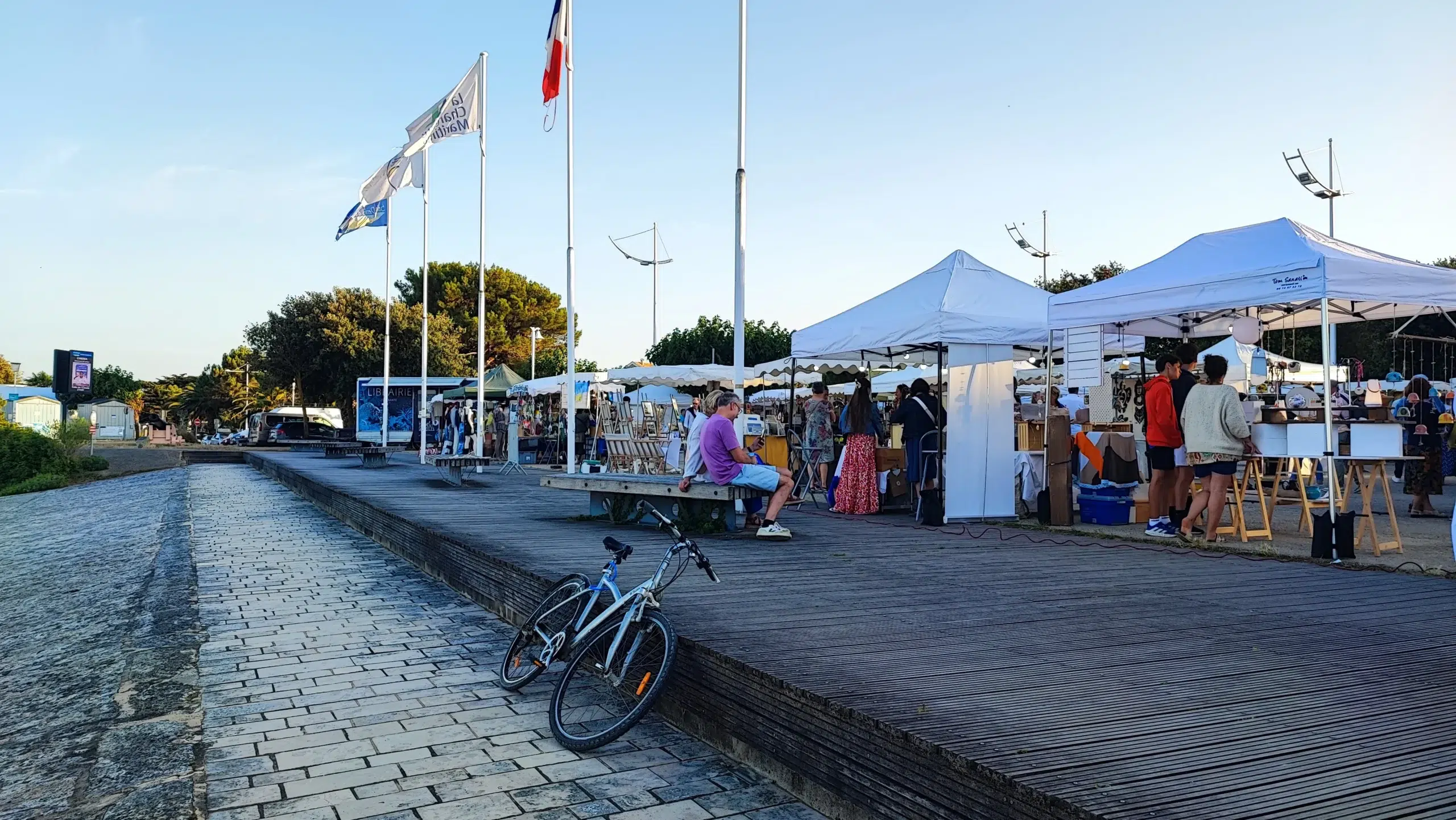 marché près du camping d'oleron